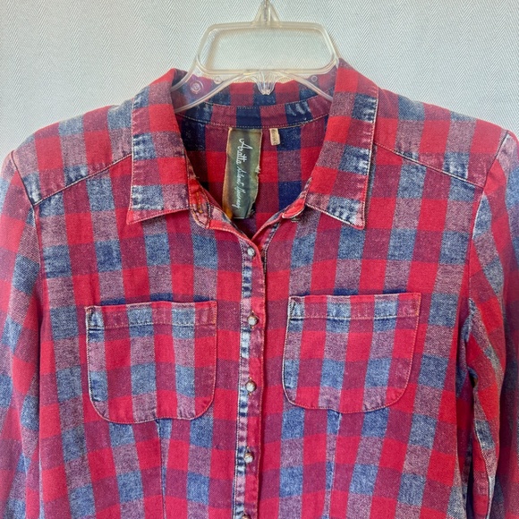 Aratta Silent Journey Plaid Embroidered Peacock Button Down Shirt - Picture 5 of 9
